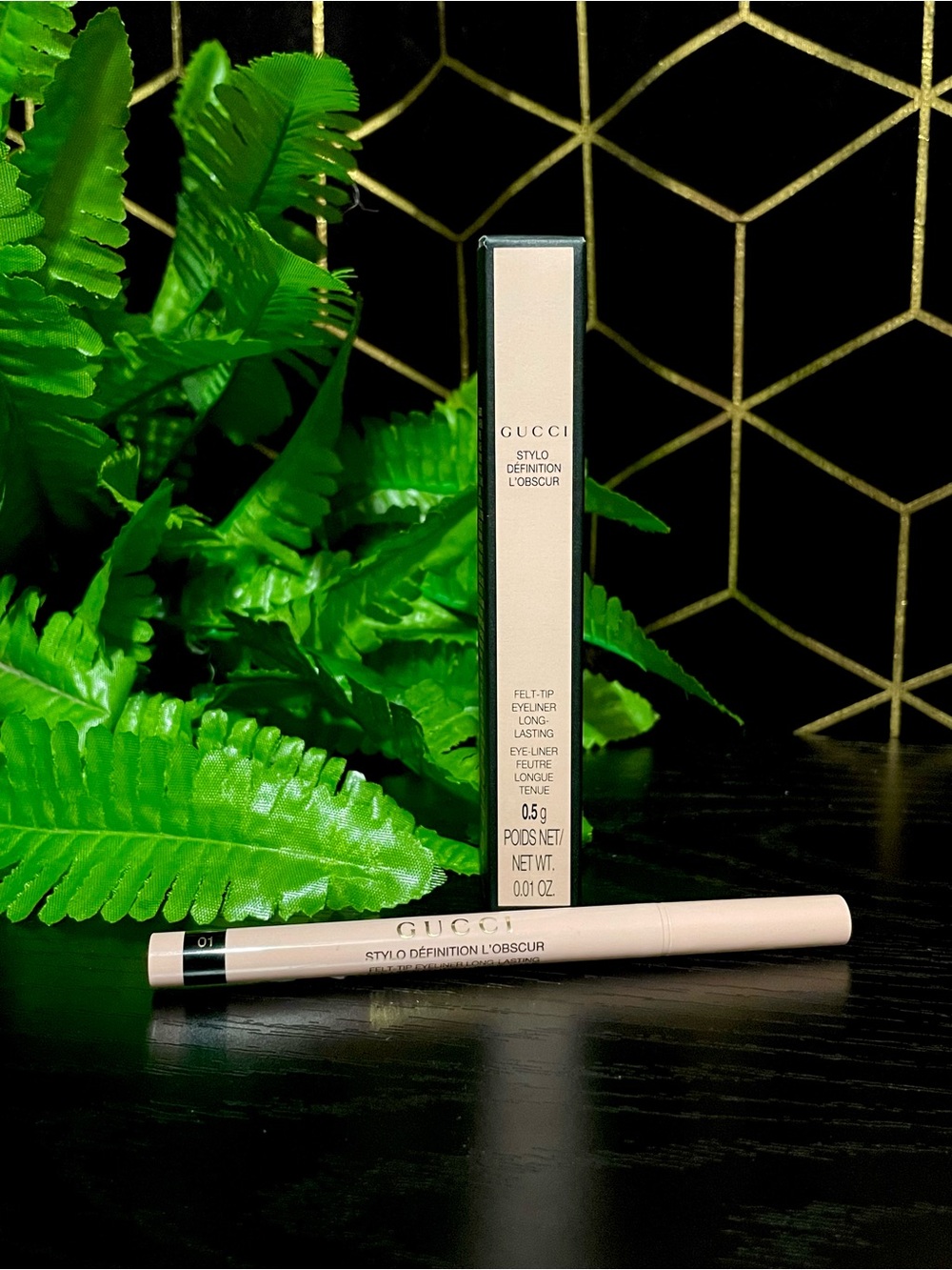 Gucci Stylo Définition L'Obscur Felt-Tip Eyeliner - Eve Black